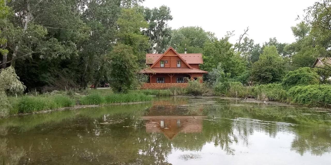 Hotel Dom Argyelus - Argyelus Haz - Fesztypark Martovce Exteriér fotografie