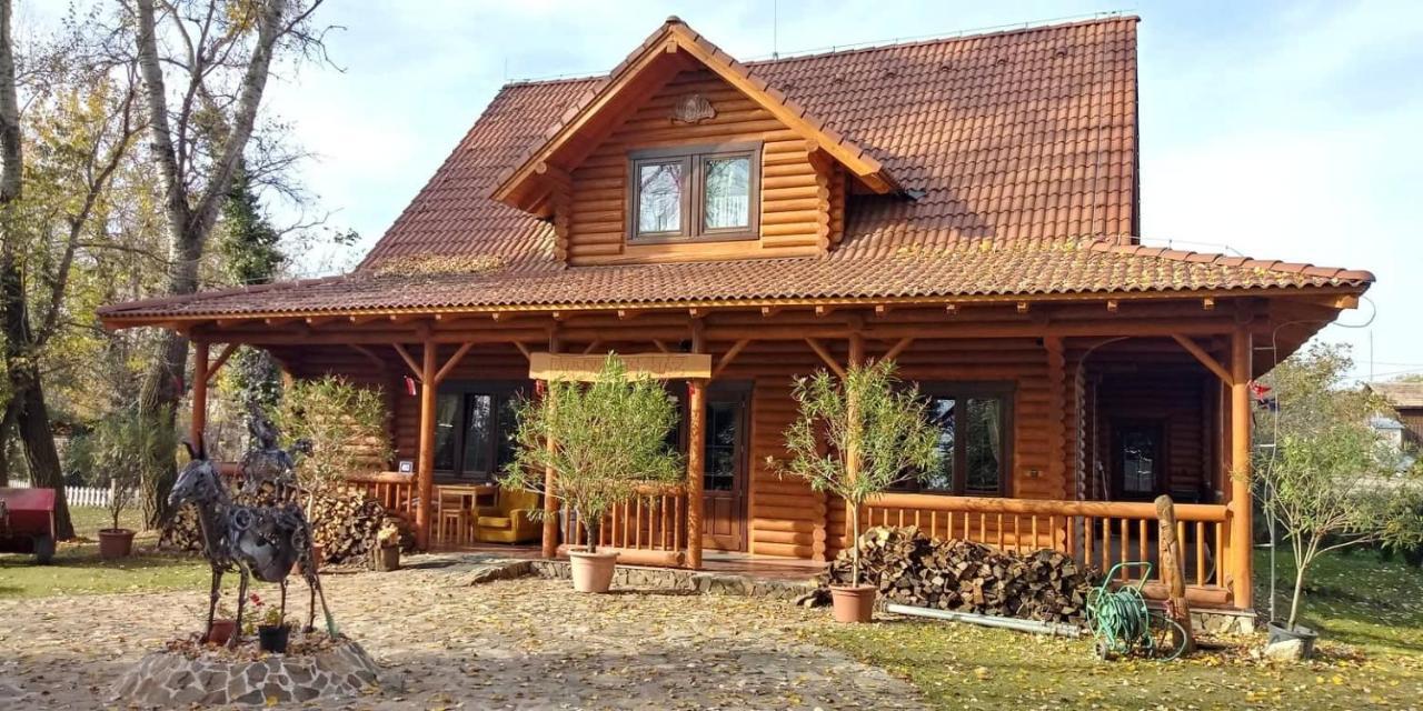 Hotel Dom Argyelus - Argyelus Haz - Fesztypark Martovce Exteriér fotografie