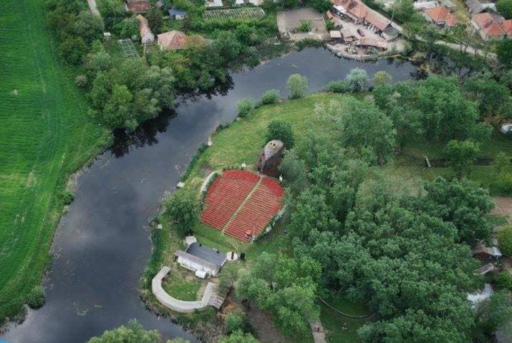 Hotel Dom Argyelus - Argyelus Haz - Fesztypark Martovce Exteriér fotografie